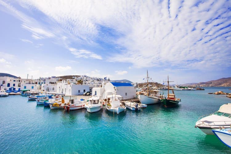 Bild - Island Hopping - Exploring the Greek Islands: Paros, Naxos & Santorini