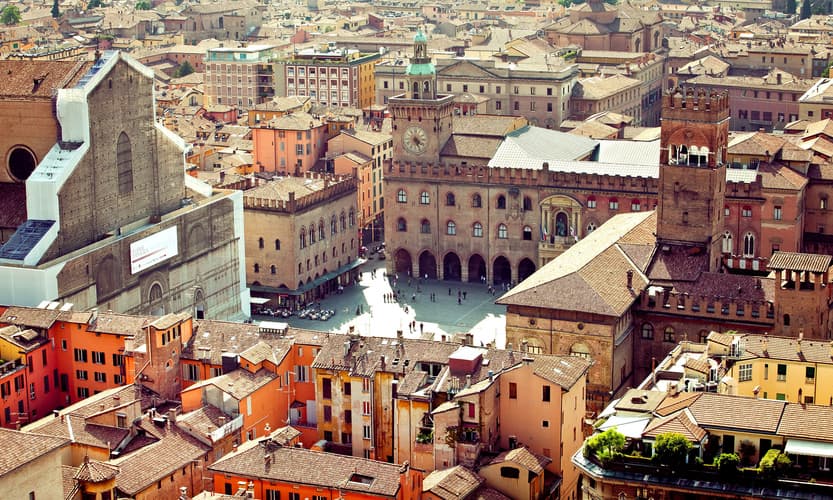 Beeld - Discovering Bologna