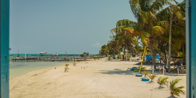 Image - Mayan Sun Southbound: Boat Rides & Ruins