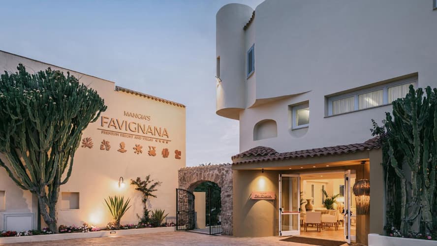 Image - Weekend Half Board - Mangia's Favignana Resort