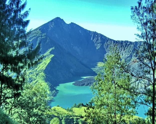 Şəkil - Indonesia for 5 Adults 