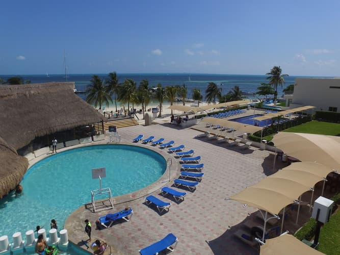 Imagen - BUEN FIN Aquamarina Beach Resort, Cancún - 2 adultos 2 niños - 22 al 28 de dic - Todo Incluido