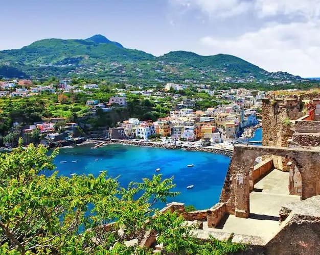 Podoba - Jesenska ISCHIA + NAPOLI 7 noči iz Trsta