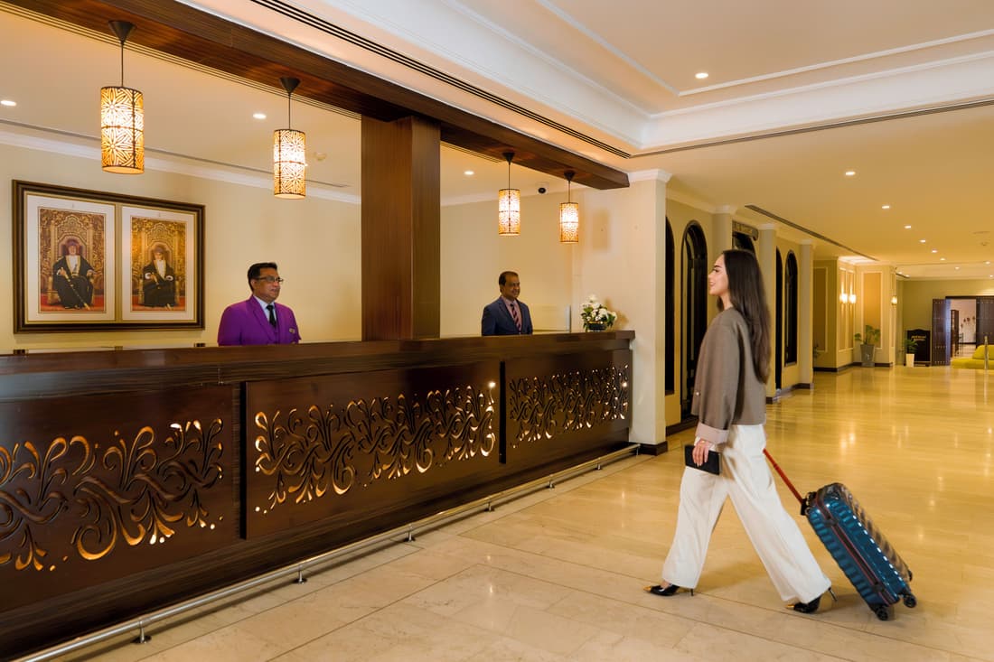 Al Falaj Hotel