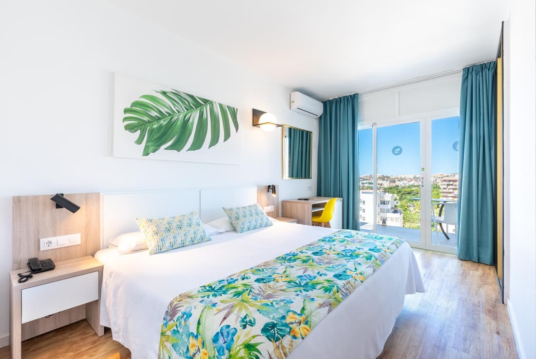 Hotel San Fermín by Dorobe