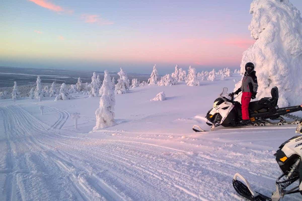Avventura in motoslitta a Rovaniemi