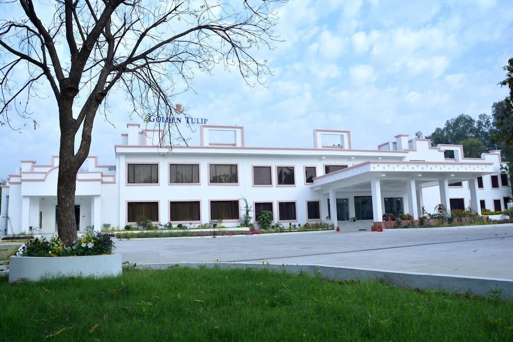 Golden Tulip Khajuraho