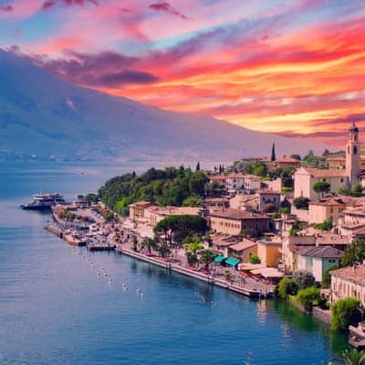 Paseo en barco por el Lago de Garda - Verona