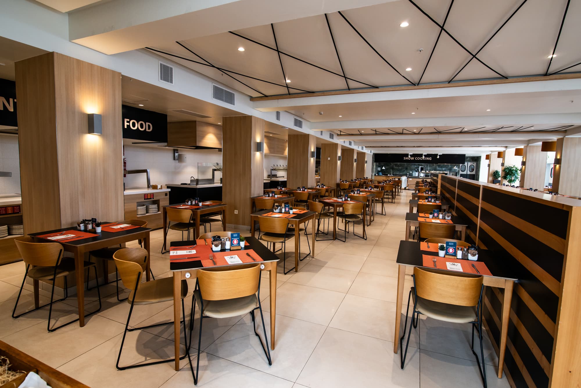 Aequora Lanzarote, Restaurant