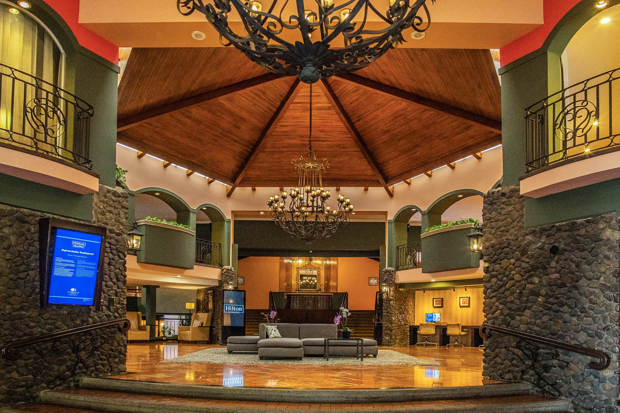 DoubleTree by Hilton Cariari San Jose, Lobby
