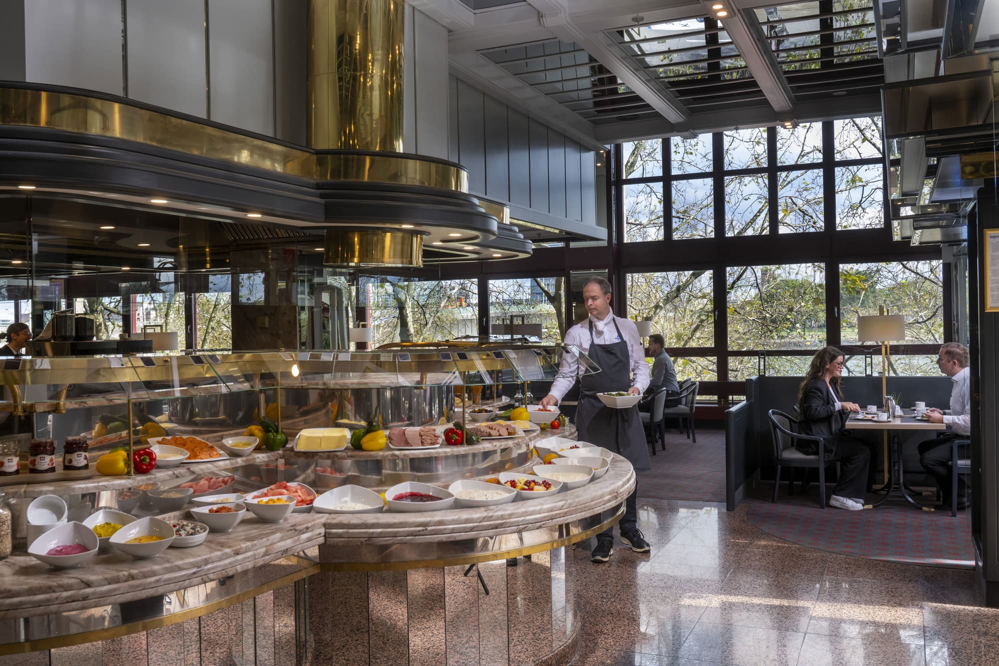 Maritim Hotel Köln, Restaurant