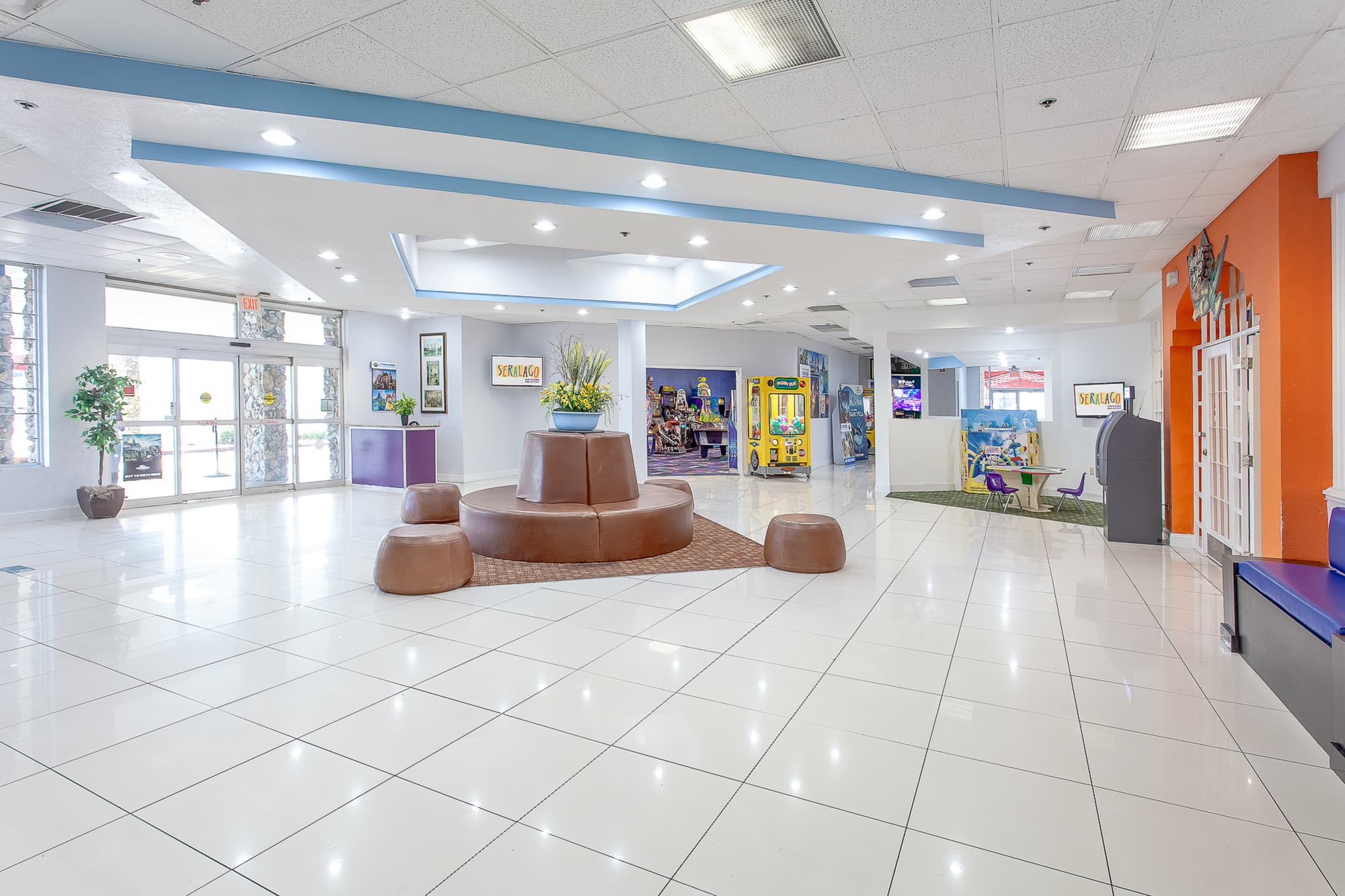 Seralago Hotel and Suites Main Gate East, Lobby