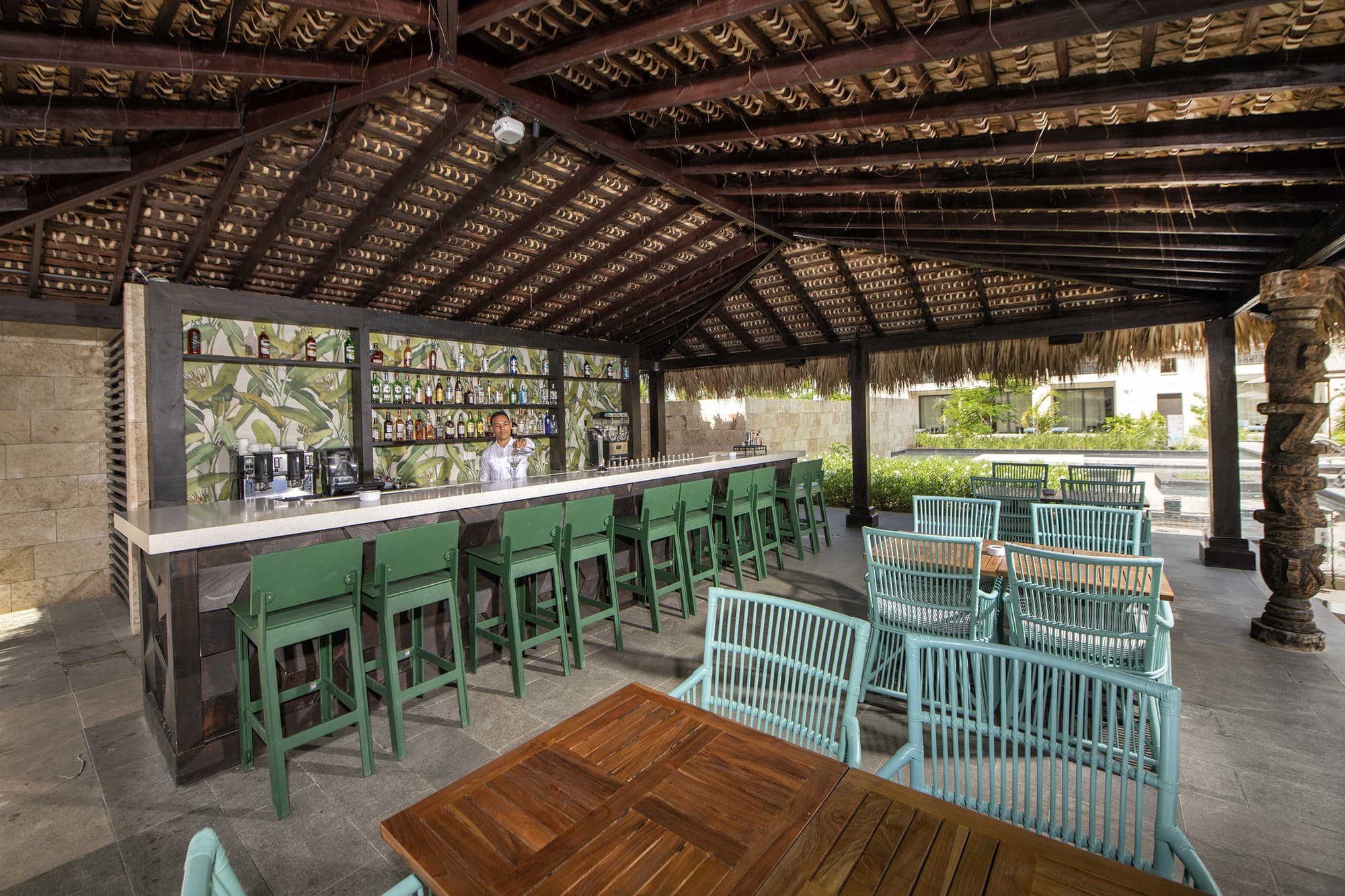 Lopesan Costa Bávaro Resort Spa & Casino, Bar