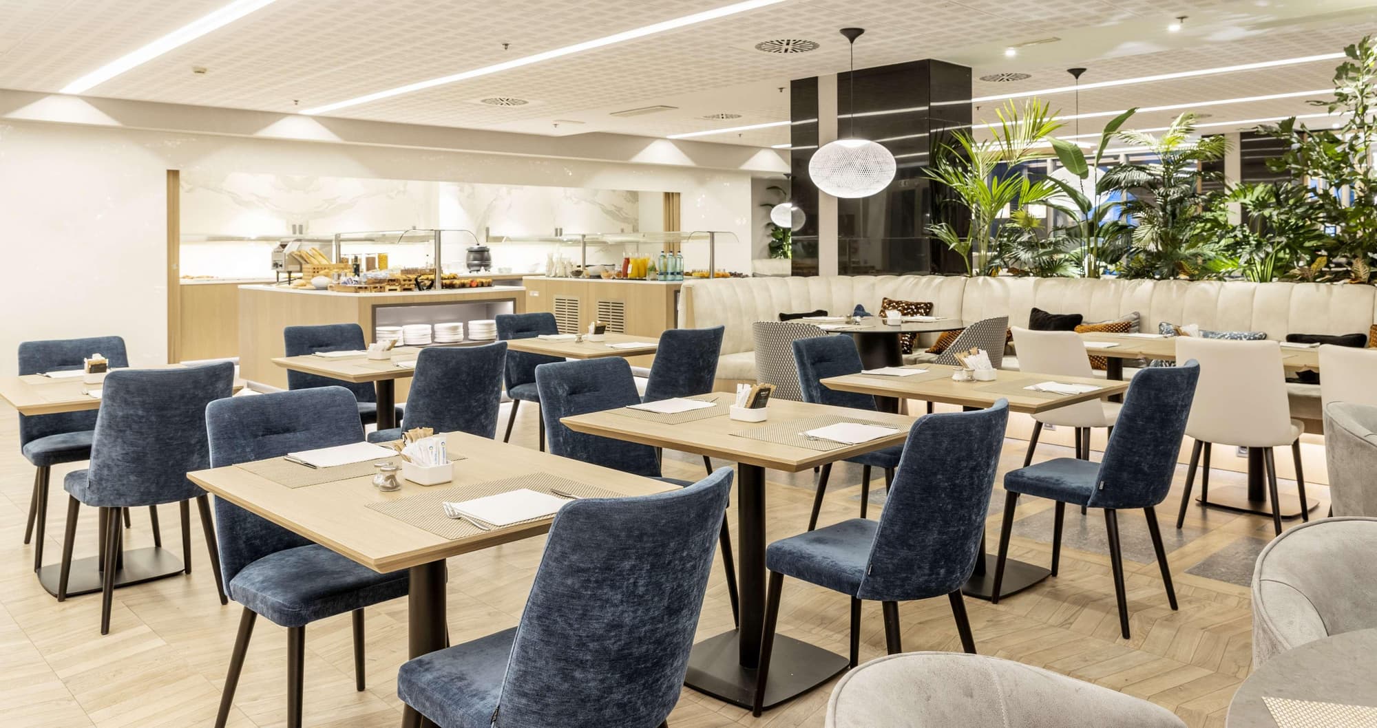 Ilunion Barcelona, Restaurant