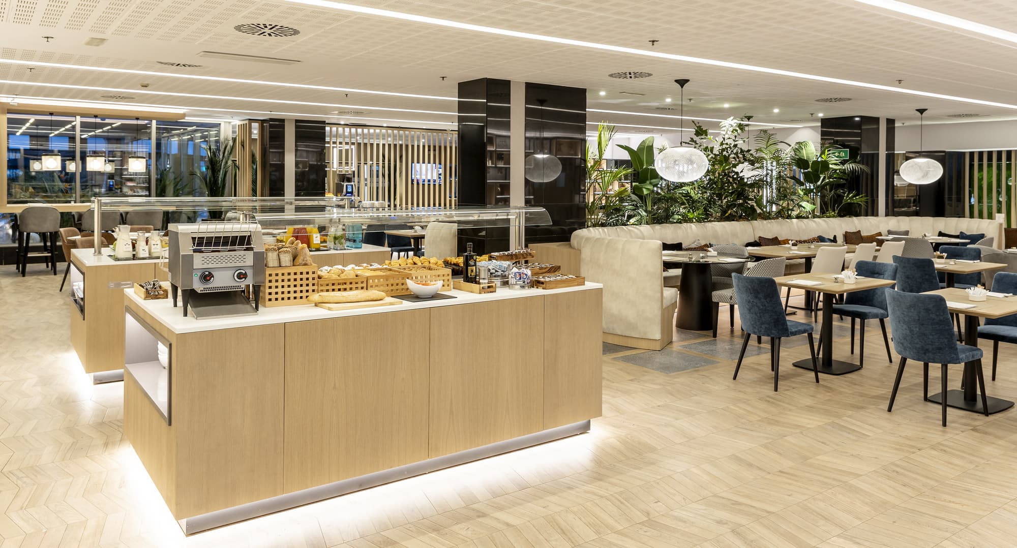 Ilunion Barcelona, Restaurant