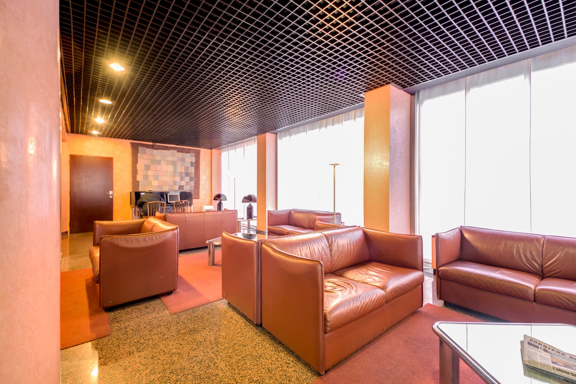 Galileo Milano, Lobby