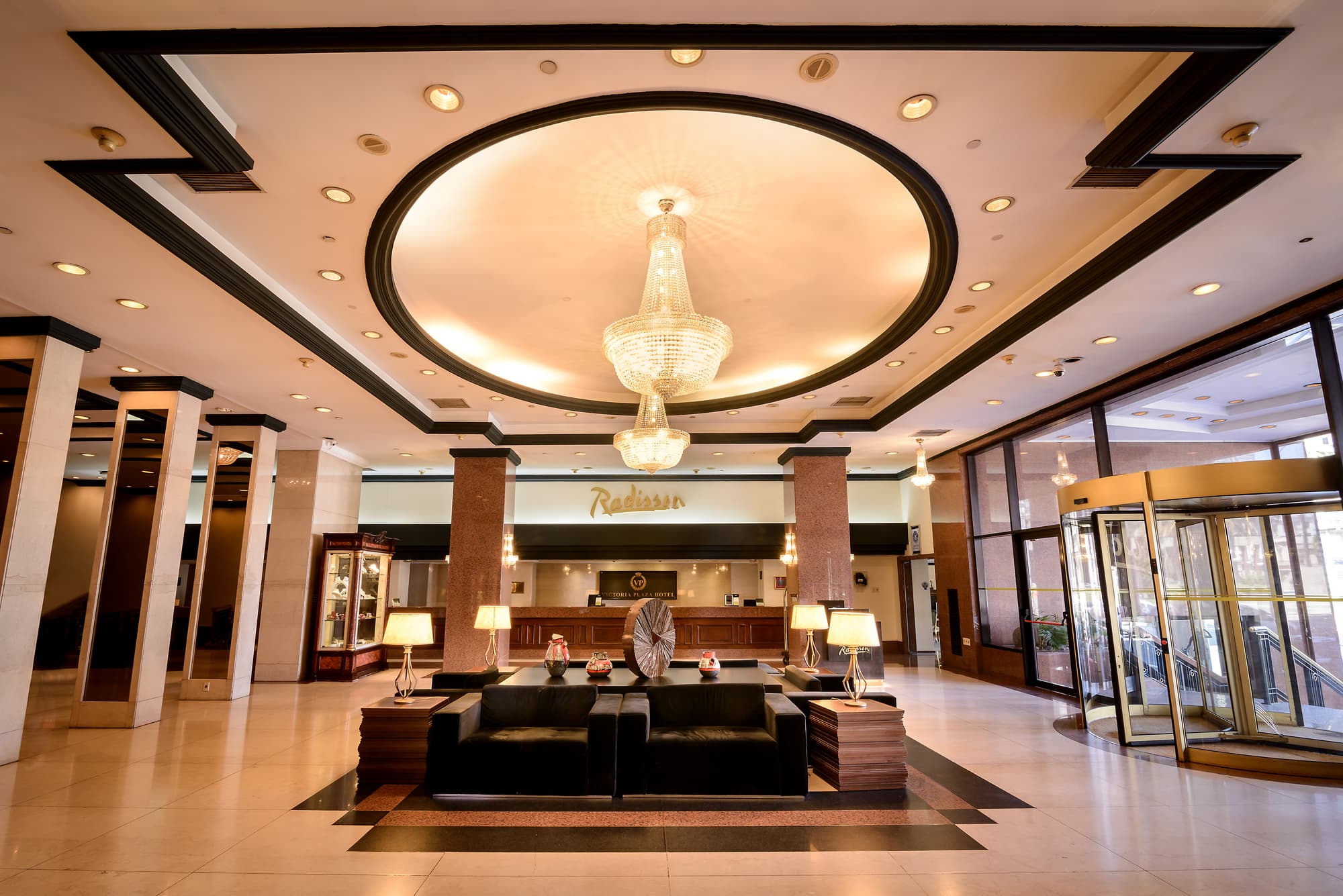 Radisson Montevideo, Lobby