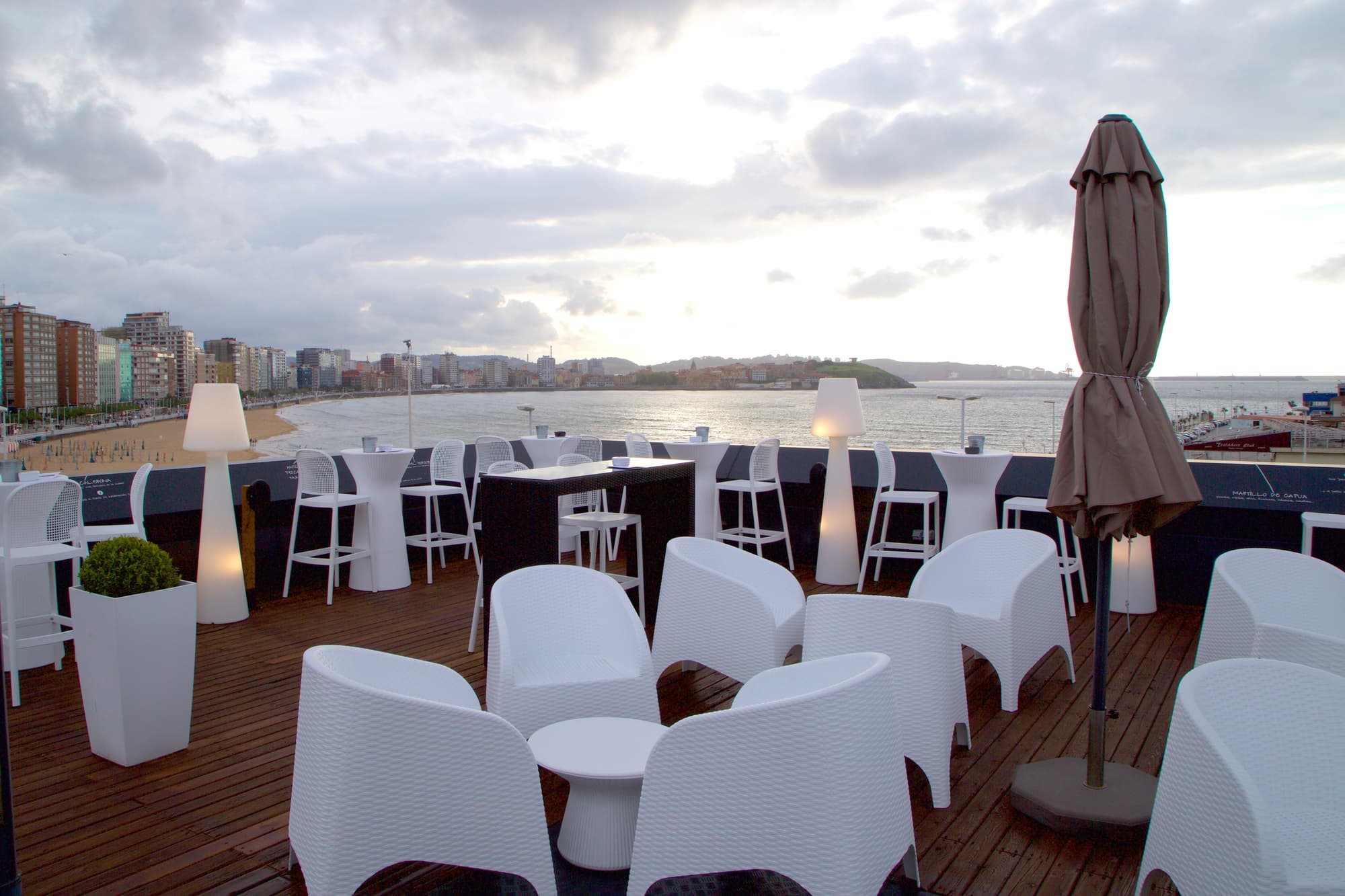 Abba Playa Gijon, Terrace