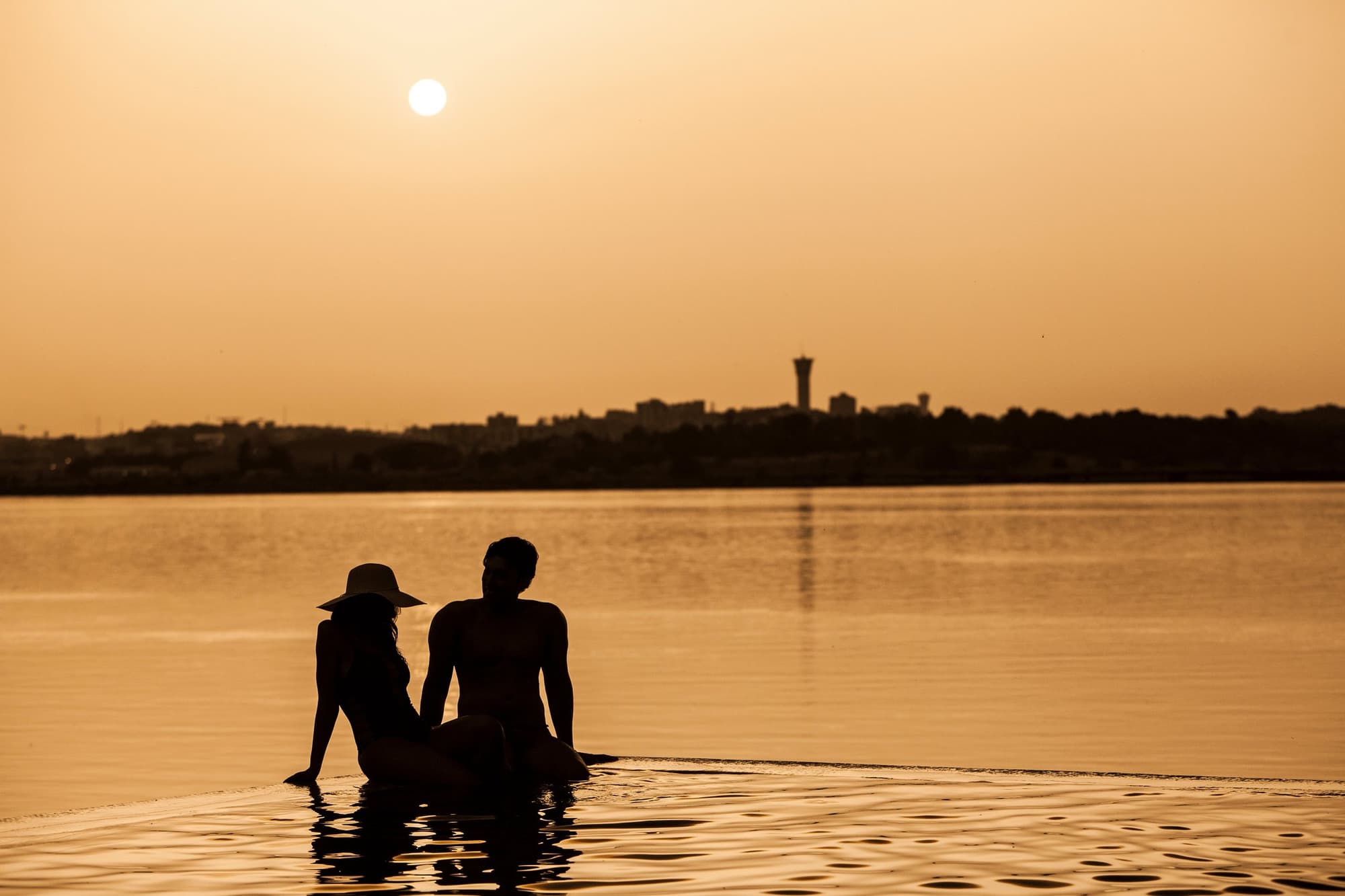 Agua Hotels Riverside, Beach