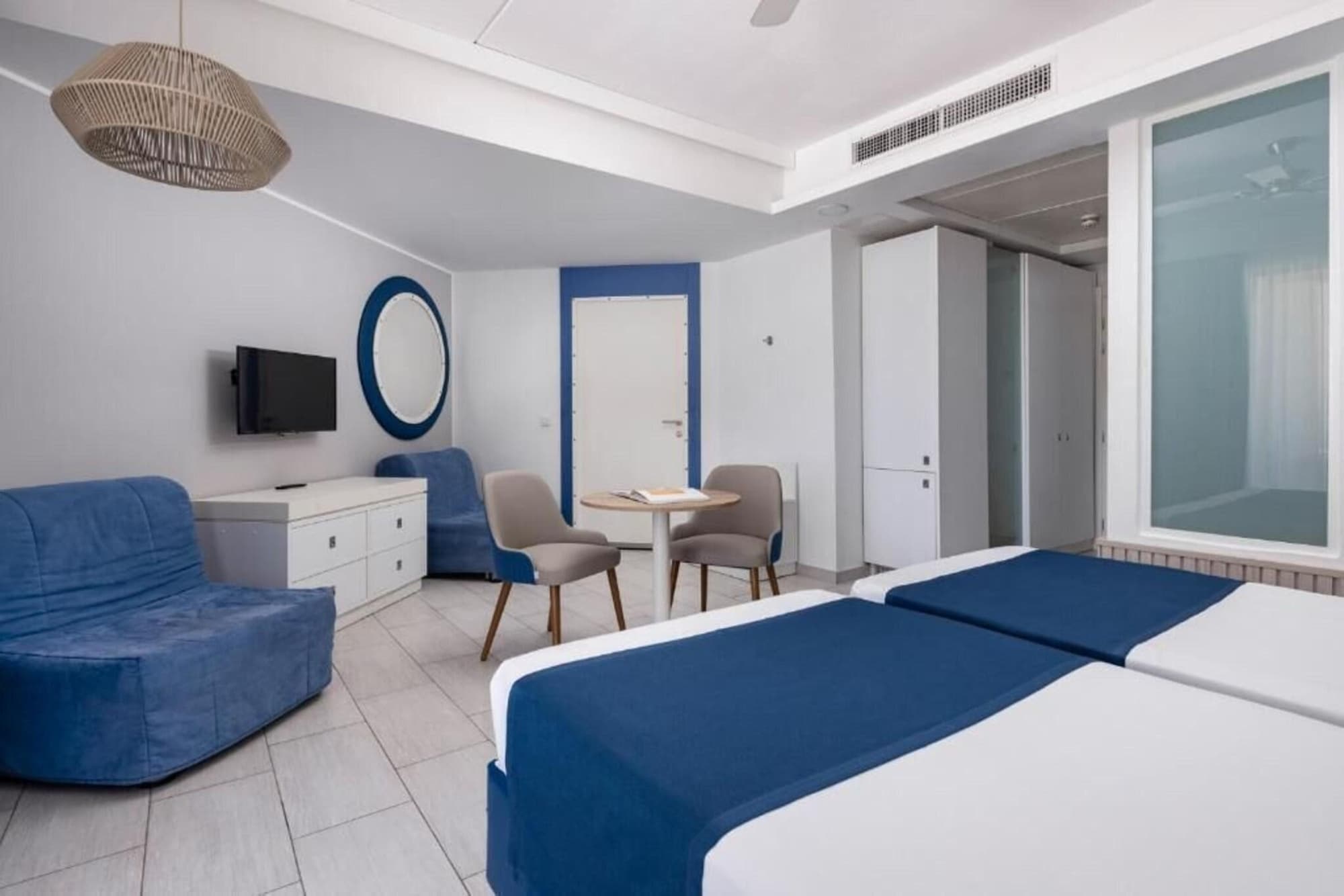 db Seabank Resort + Spa – All Inclusive, Room