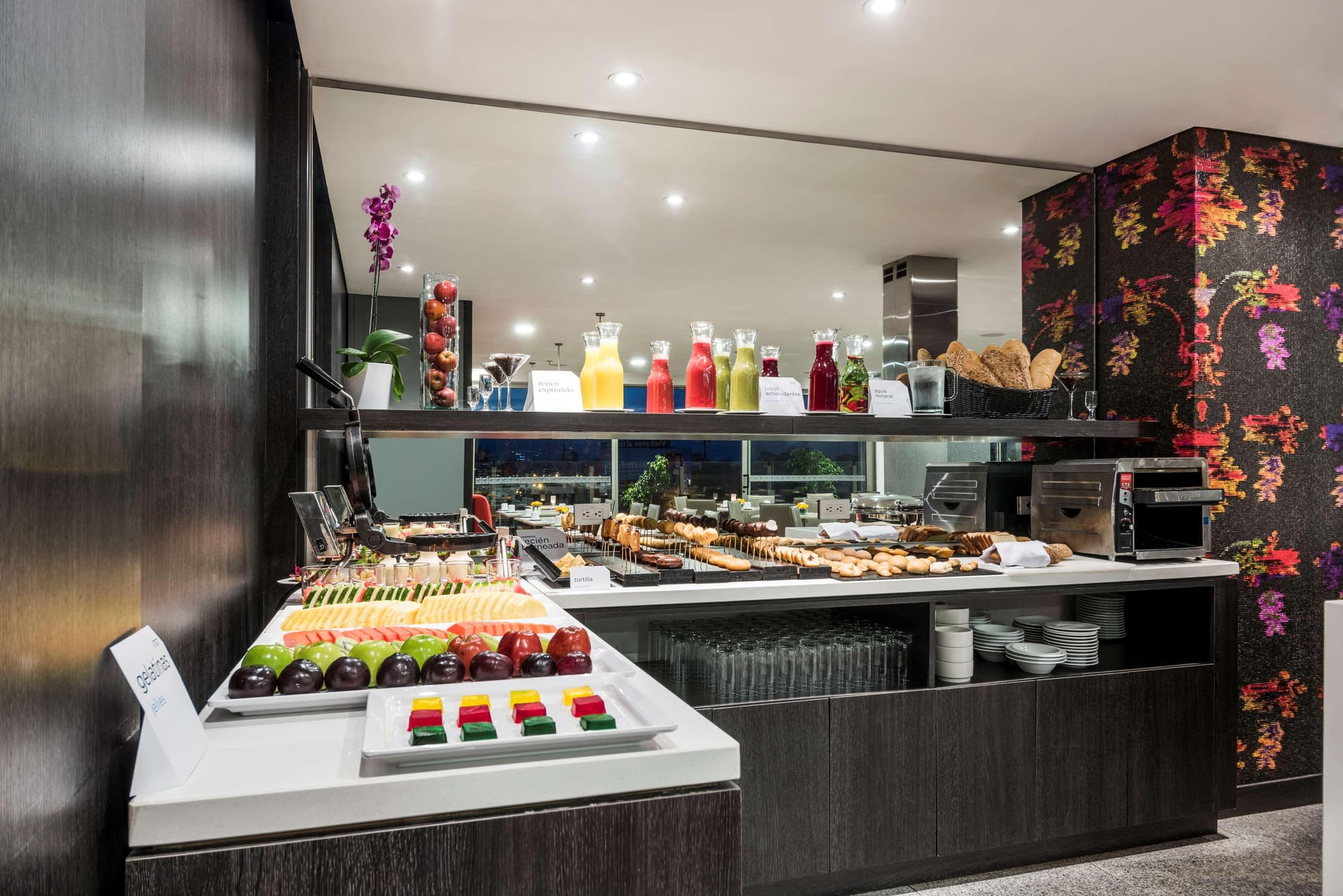 NH Bogotá Urban 26 Royal, Restaurant