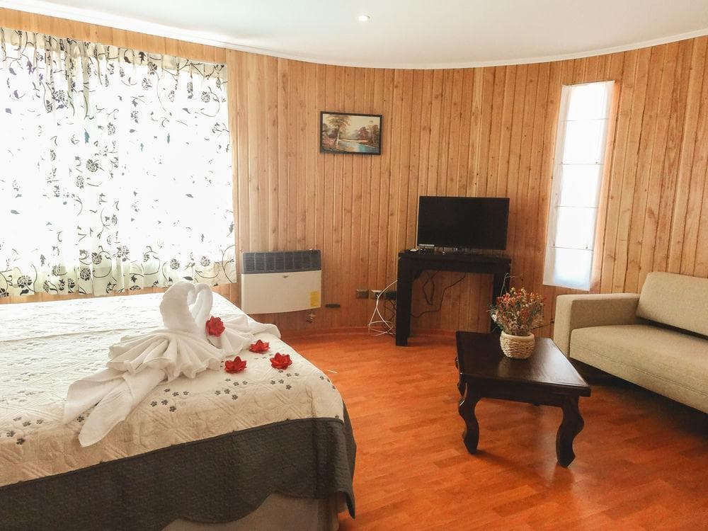 Iorana Tolache, General view