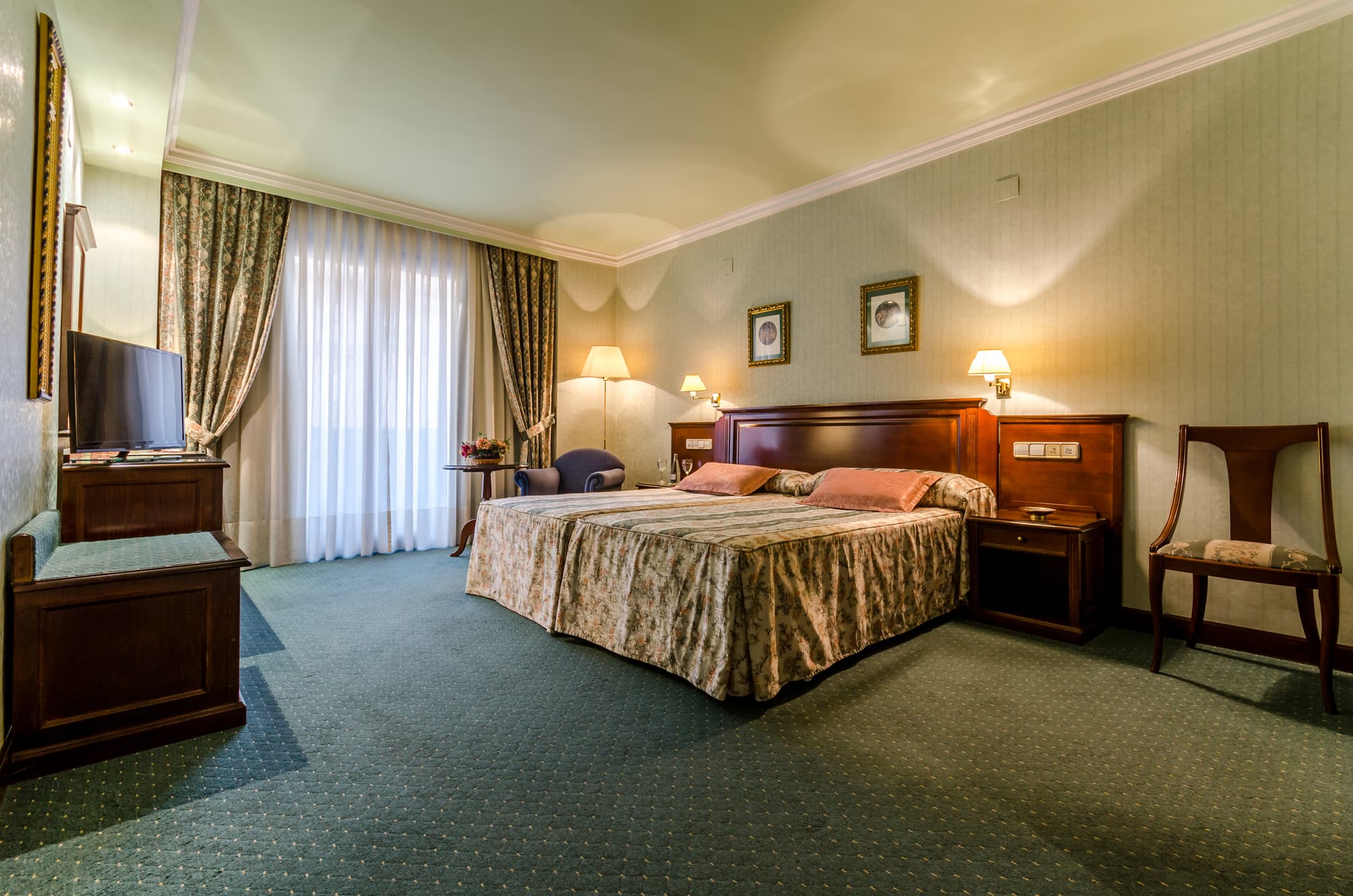 Infanta Cristina, Room