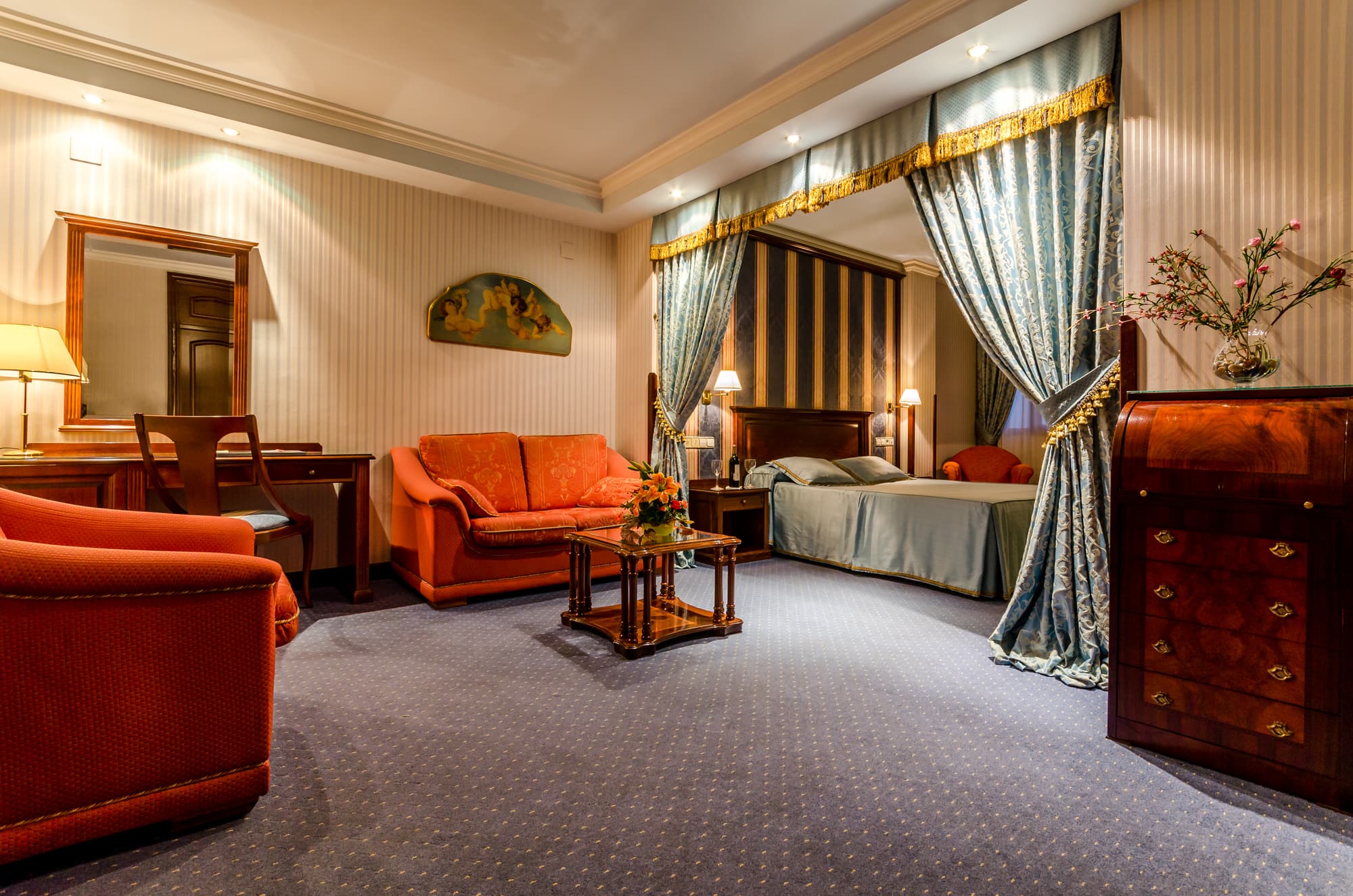 Infanta Cristina, Room