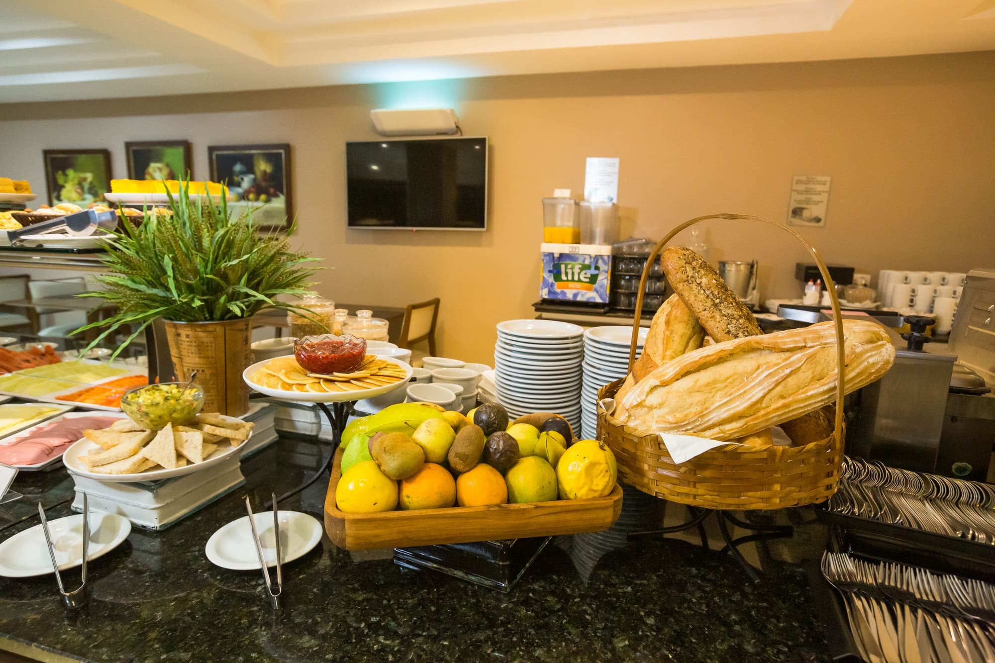 Viale Tower Hotel, Restaurant