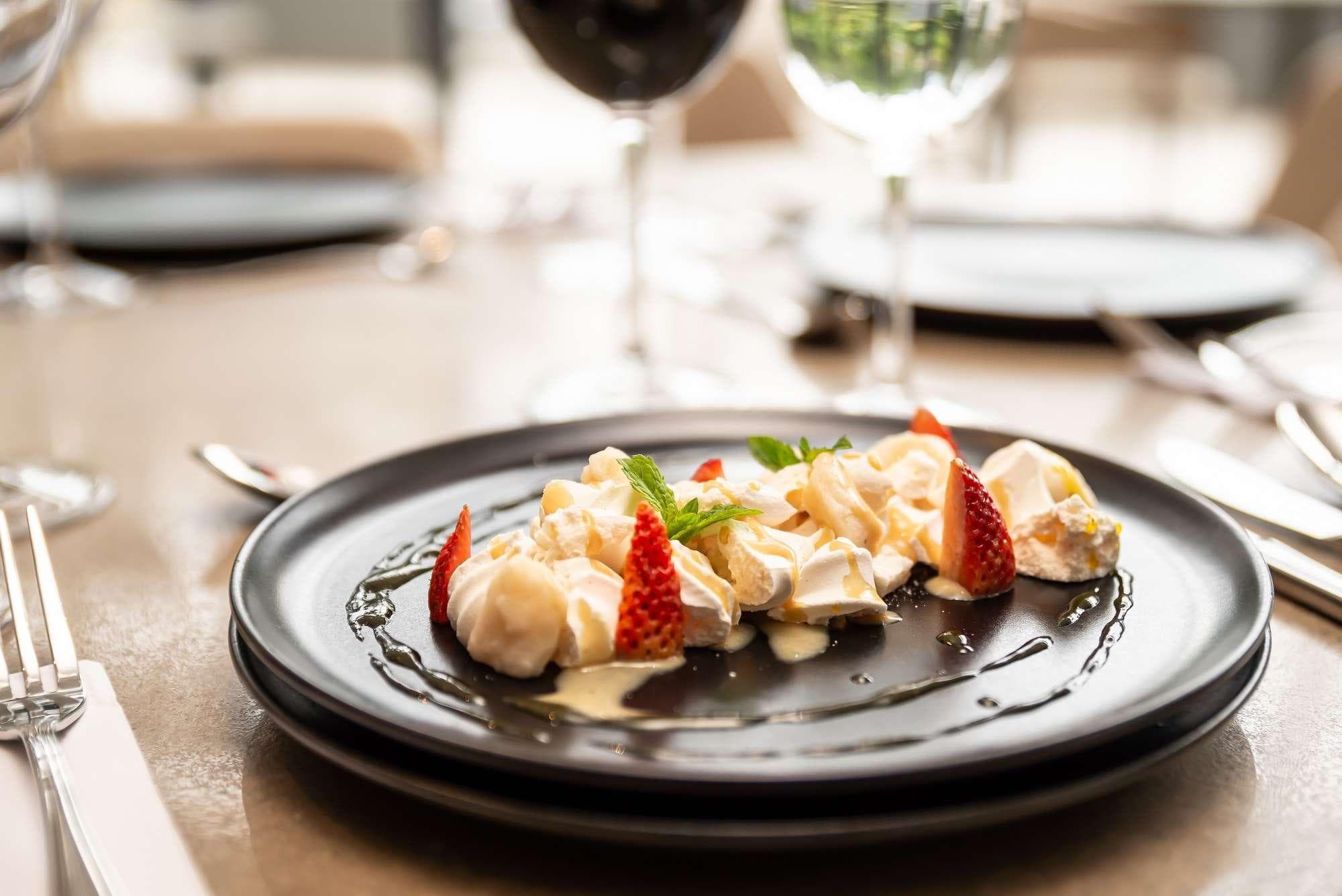 York Luxury Suites, Restaurant