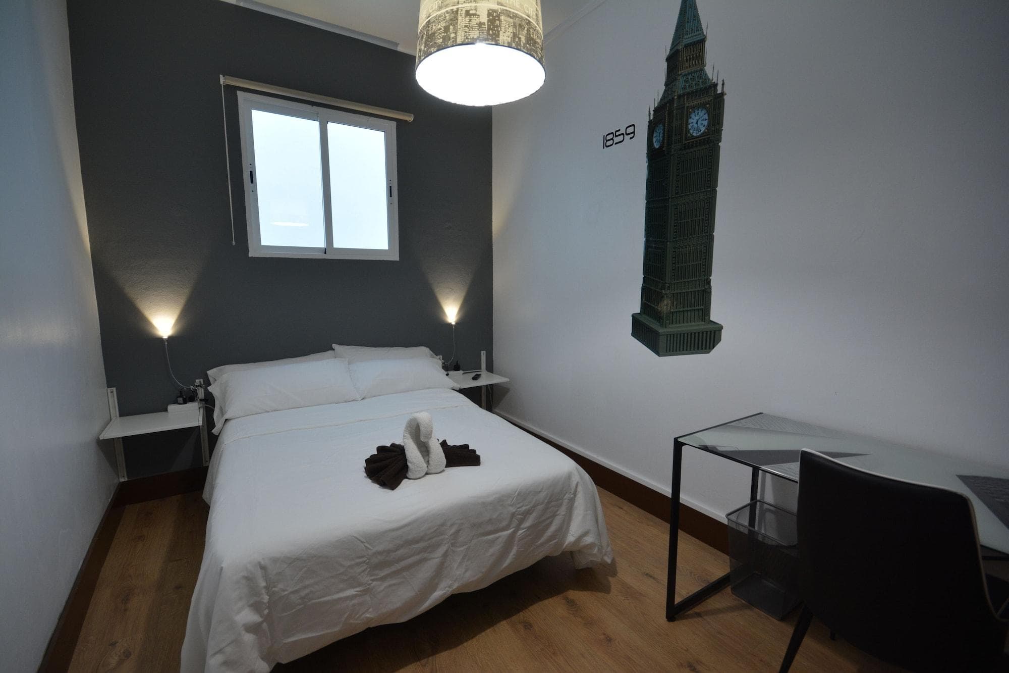 City Room Las Palmas, Room