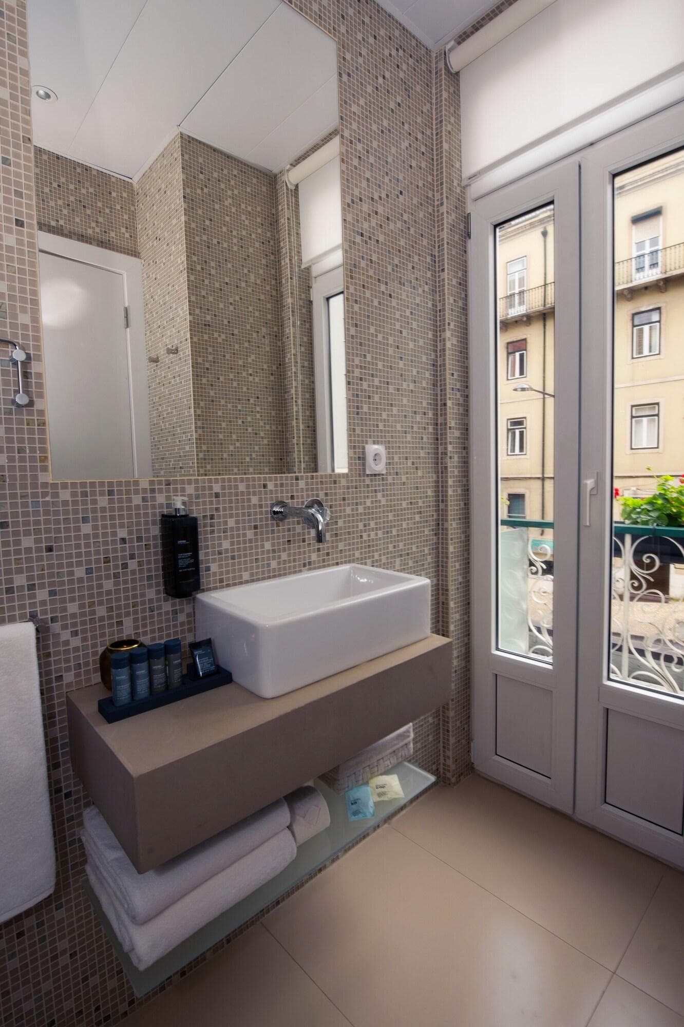 OMID Boutique Hotel