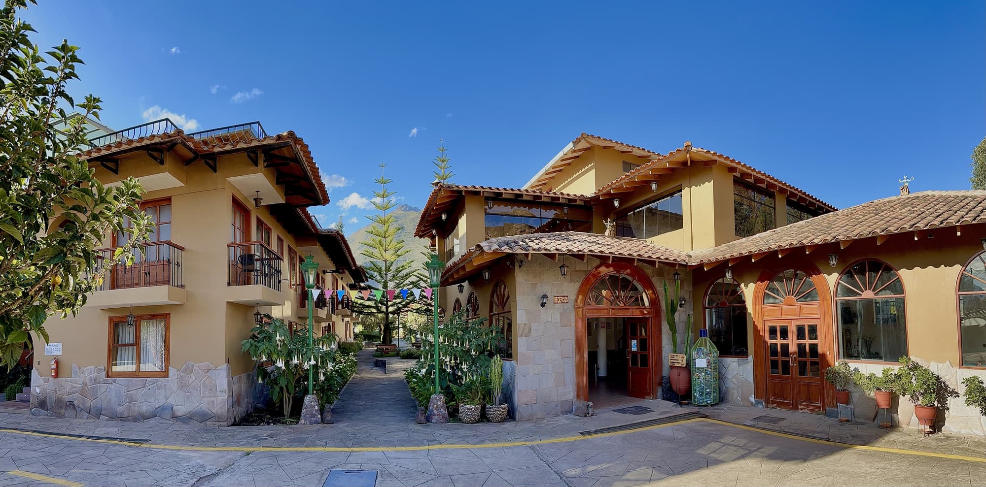 Hotel Mabey Urubamba, General view