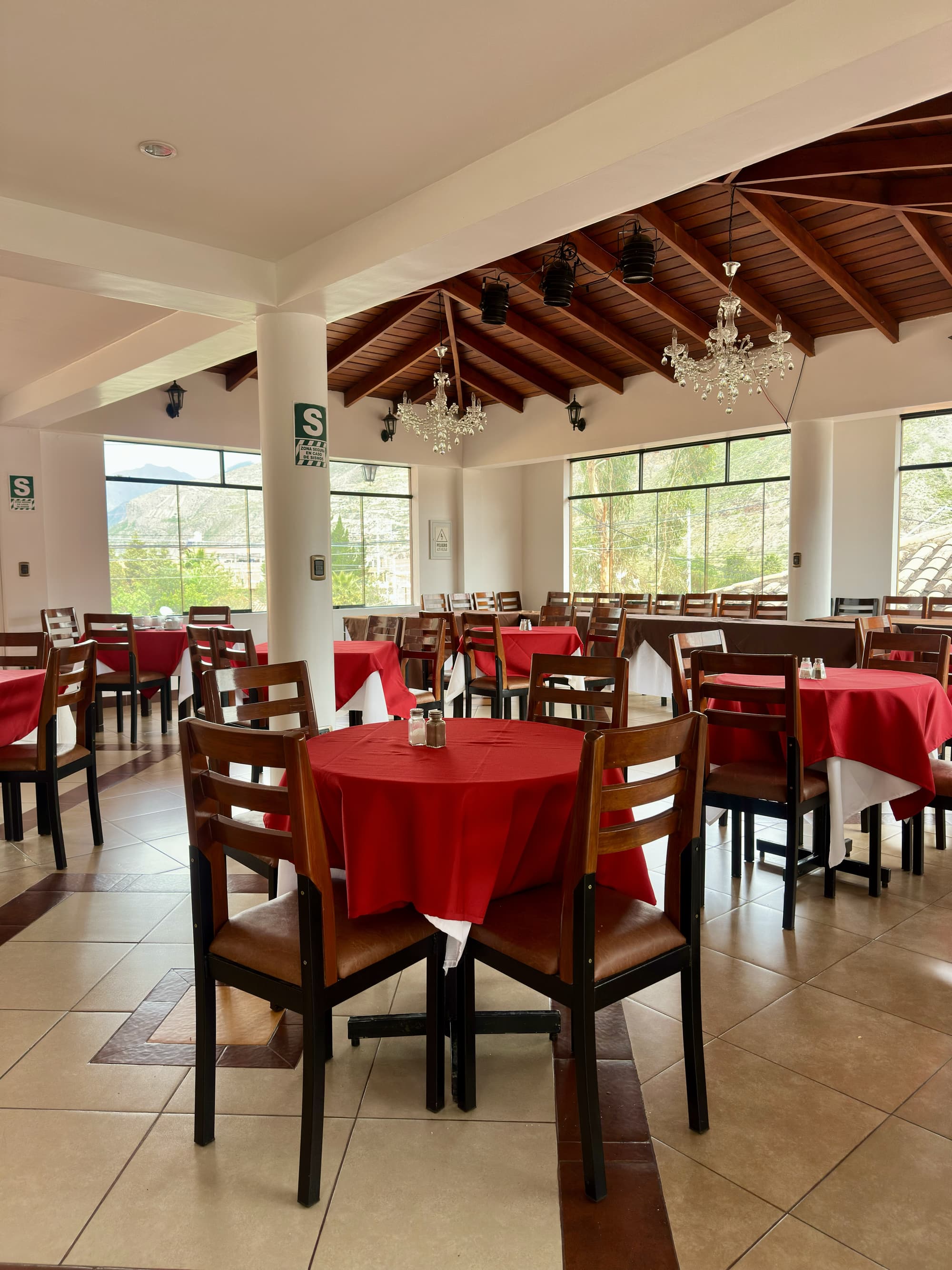 Hotel Mabey Urubamba, Restaurant