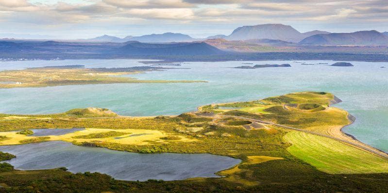 AKUREYRI/LAGO MÝVATN/LAUGAR