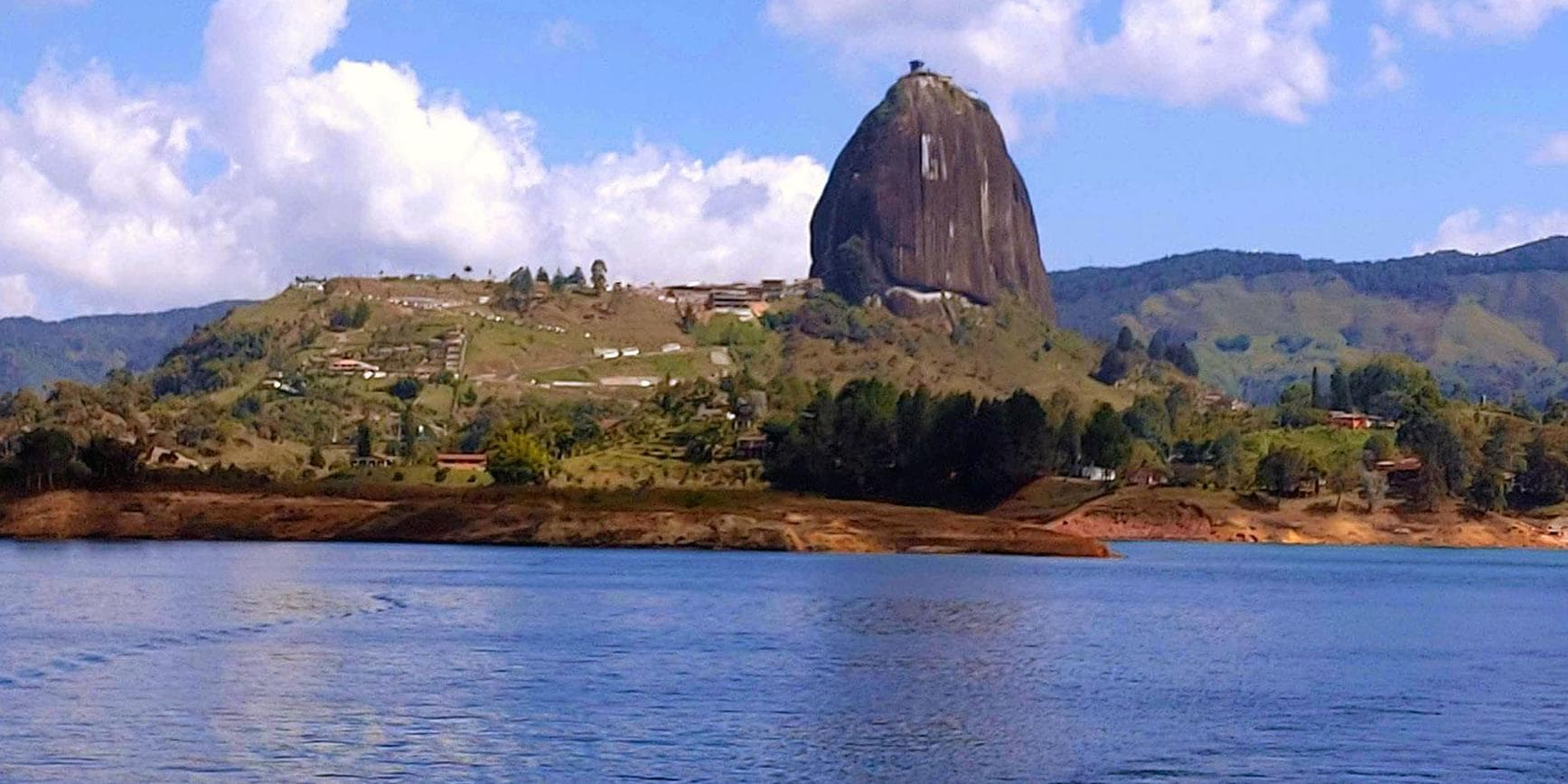 Day 7. Medellín - Guatapé and Peñol Tour with helicopter flight over the area. 