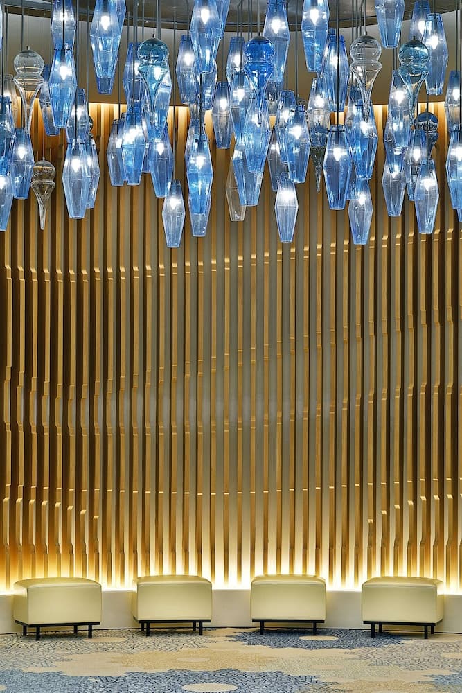 Hilton Makkah Convention Hotel, Reception