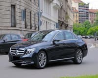 Milan (San Donato M3)’den Hostel Colours’ye transfer