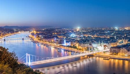 Off the beaten track - customized private tour of Budapest with Nelli