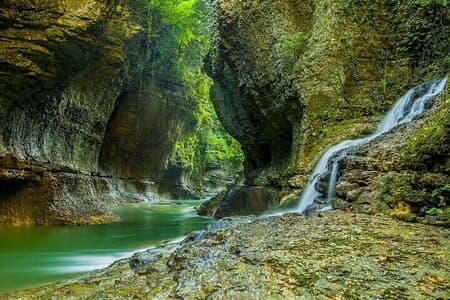 Private Canyon- und Höhlentour ab Batumi (Martvili, Okatse, Prometheus)
