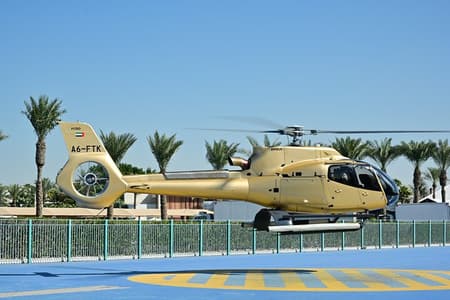 Privater 45-minütiger Hubschrauberrundflug über die ikonischen Landschaften Dubais