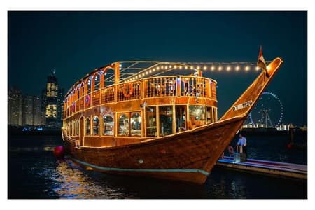 Cruzeiro Dhow com jantar no Dubai Al Seef