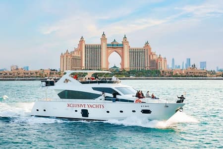 Dubai Marina Yacht Tour med valfri frukost eller grill