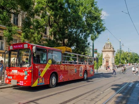 Black Friday Offer: City Sightseeing Prague Hop-On Hop-Off with Optional Castle Tour, River Cruise