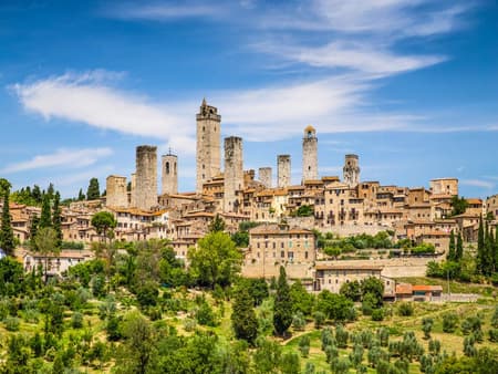 Pisa, Siena and San Gimignano Day Trip with Optional Lunch and Wine
