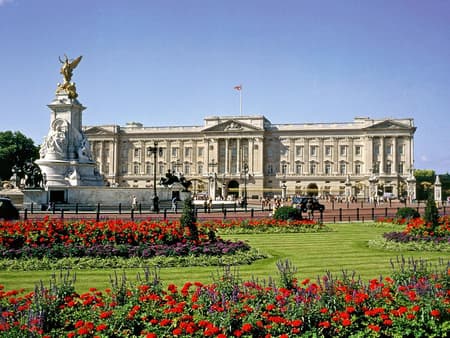 Buckingham Palace and Windsor Castle - Full-Day Tour 
