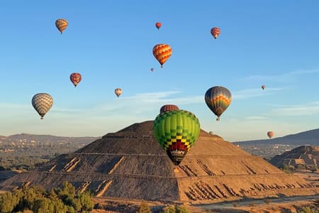 Vol en montgolfière à Teotihuacán au départ de Mexico