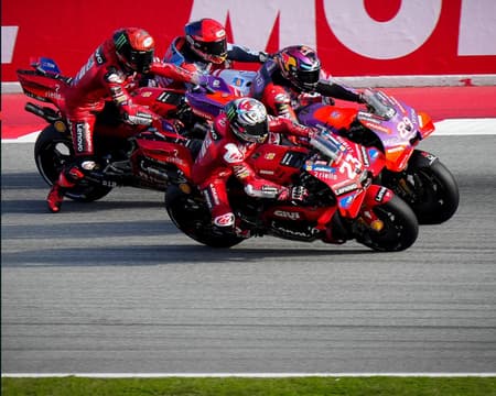 Entrada para MotoGP - Tribuna B