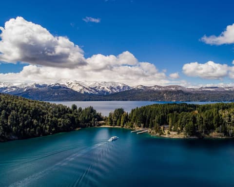 Bariloche, between lakes and mountains