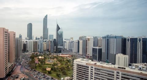 Golden Tulip Downtown Abu Dhabi, HOTEL